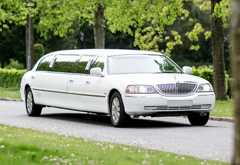 Wedding limos near you Wedding limos near you